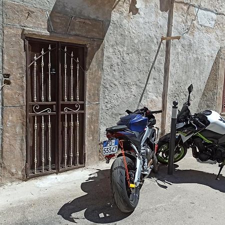 Apartamento Casa Ele - Casa Indipendente Con Cucina - Bikes Friendly Sassari Exterior foto